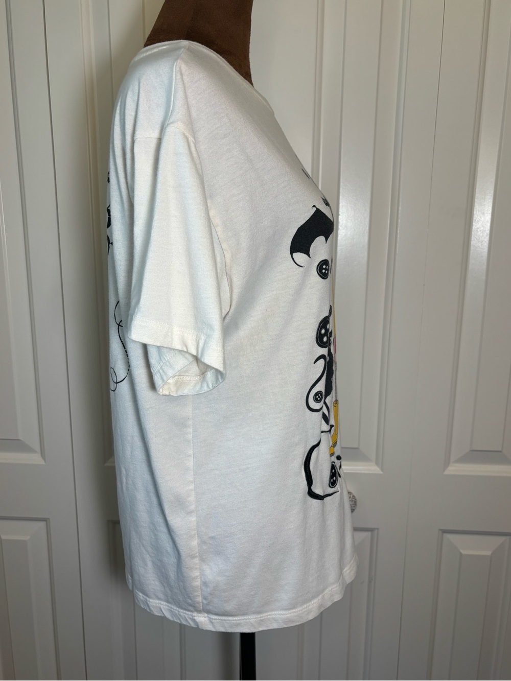 LAIKA Coraline T-Shirt Adult S - Embroidered Logo & Back Print EUC - Picture 6 of 9